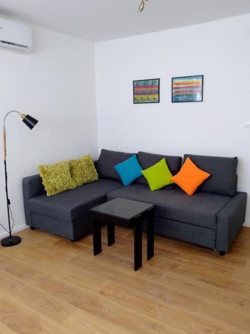 Ma City Apartment Zara Esterno foto