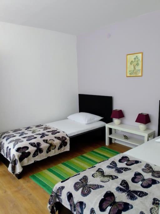 Ma City Apartment Zara Esterno foto